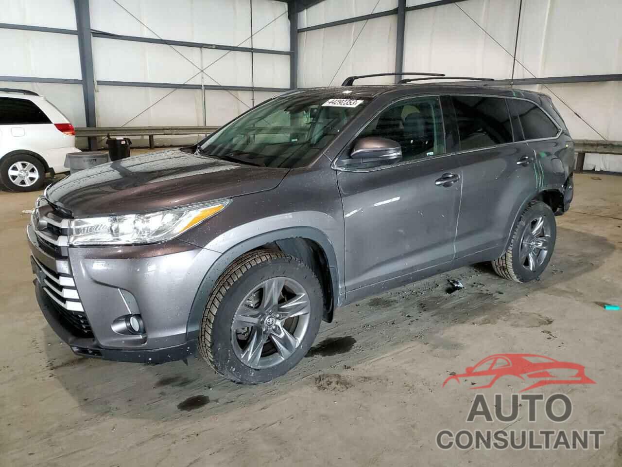 TOYOTA HIGHLANDER 2018 - 5TDJZRFH8JS527729