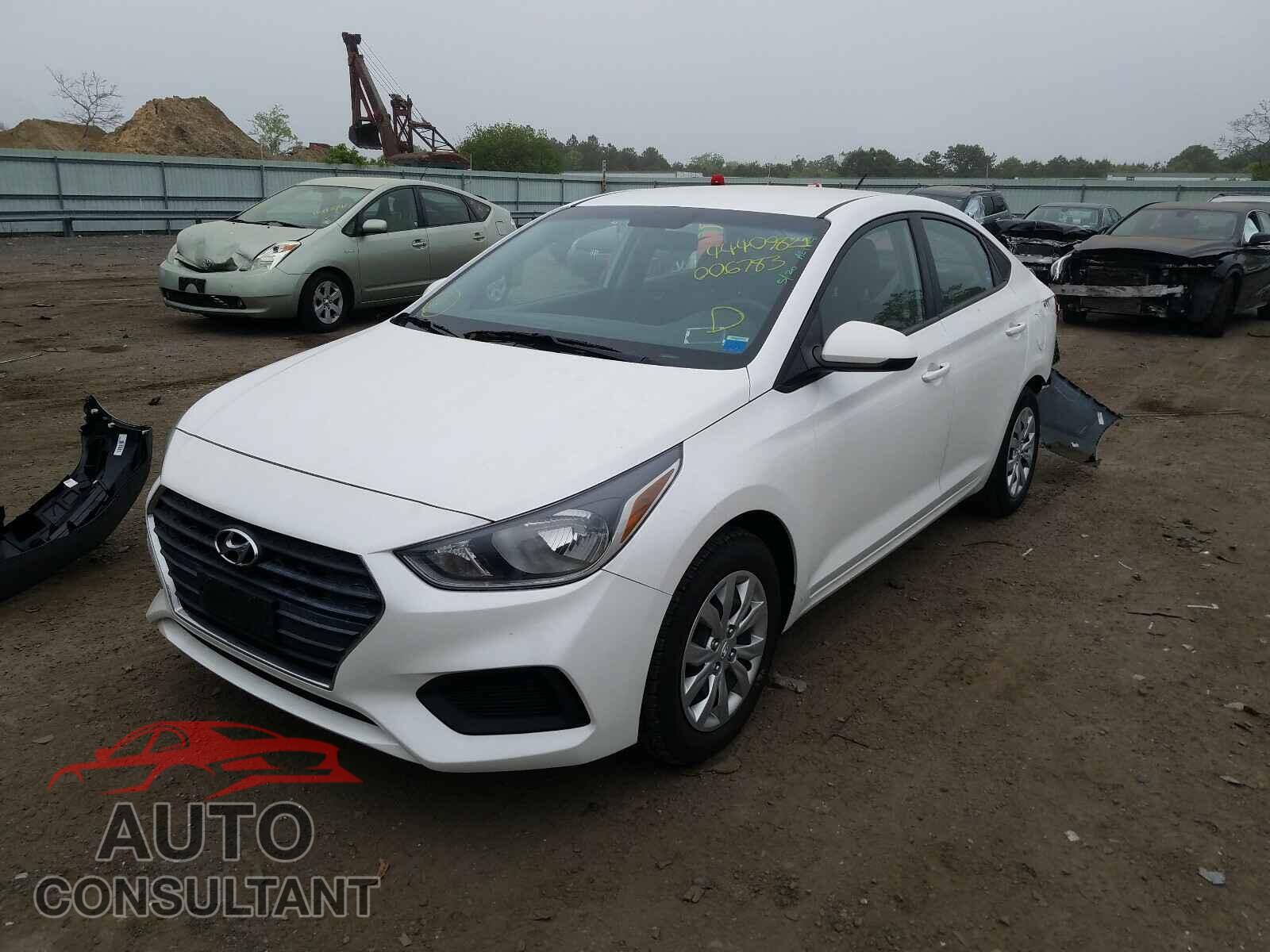 HYUNDAI ACCENT 2018 - 3KPC24A39JE006783