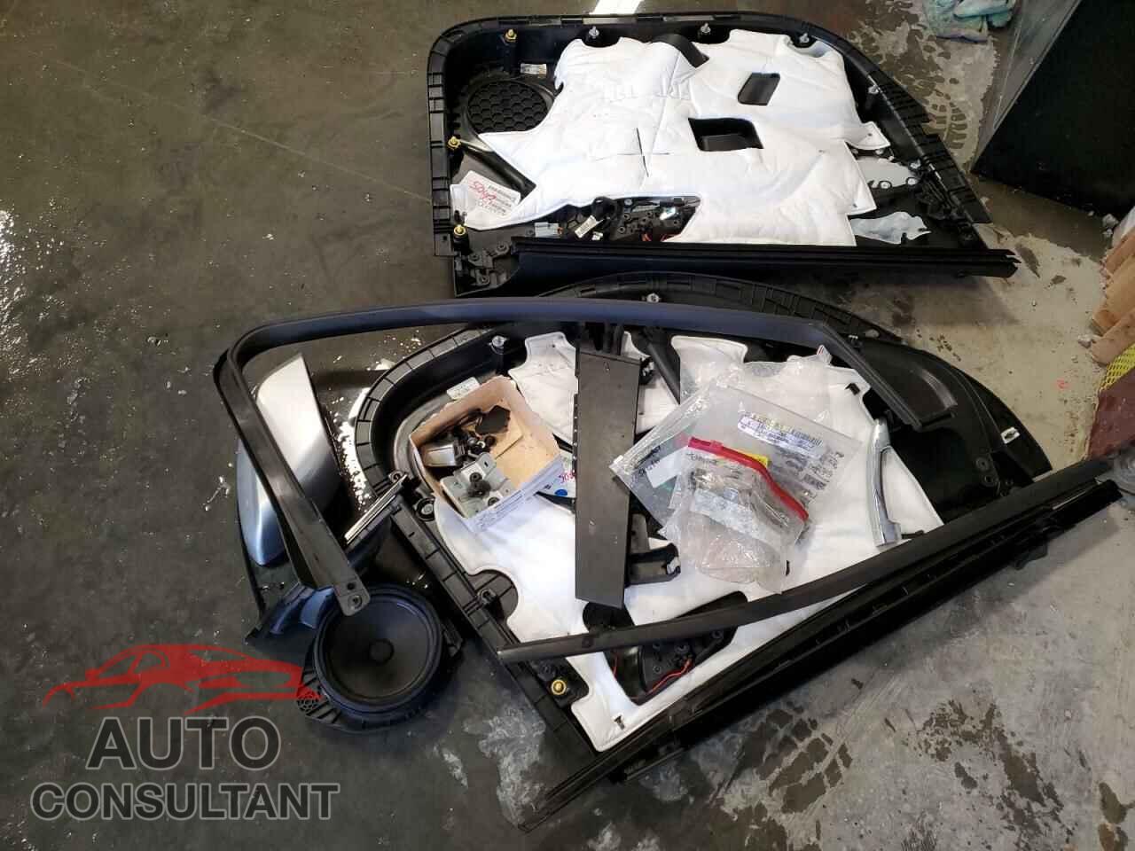CHEVROLET VOLT 2017 - 1G1RA6S52HU100355