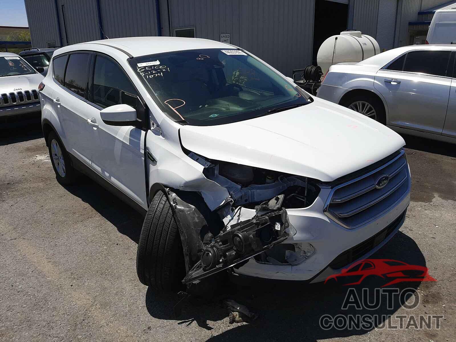 FORD ESCAPE 2019 - 1FMCU0GD9KUA17655