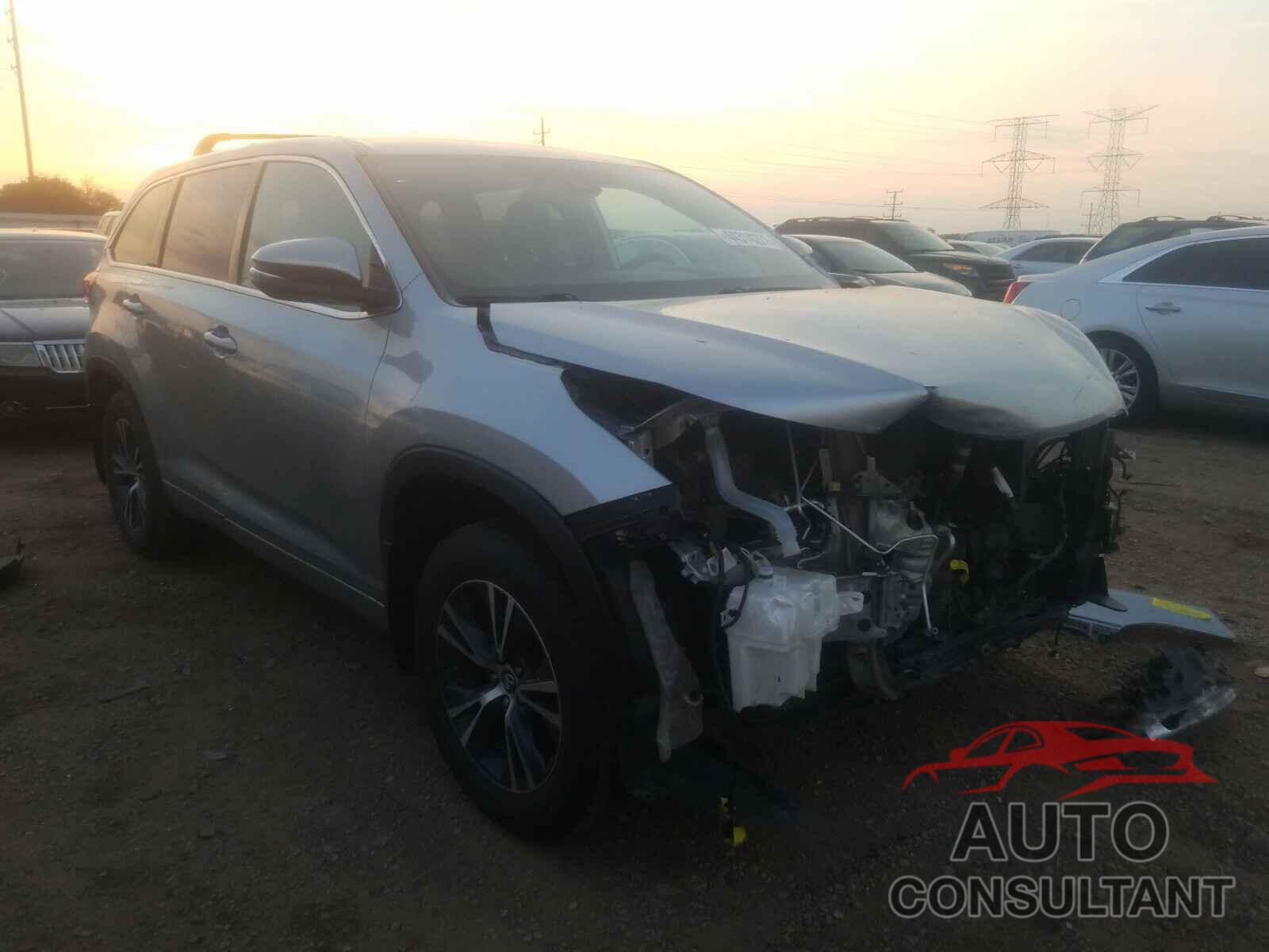 TOYOTA HIGHLANDER 2018 - 5TDBZRFH7JS874201