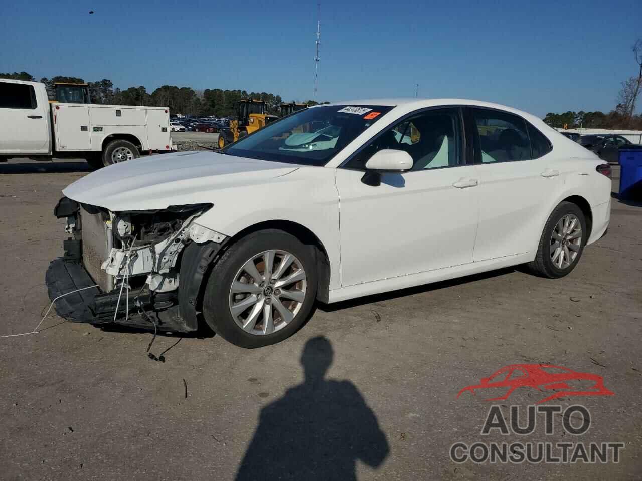 TOYOTA CAMRY 2018 - 4T1B11HK3JU115019