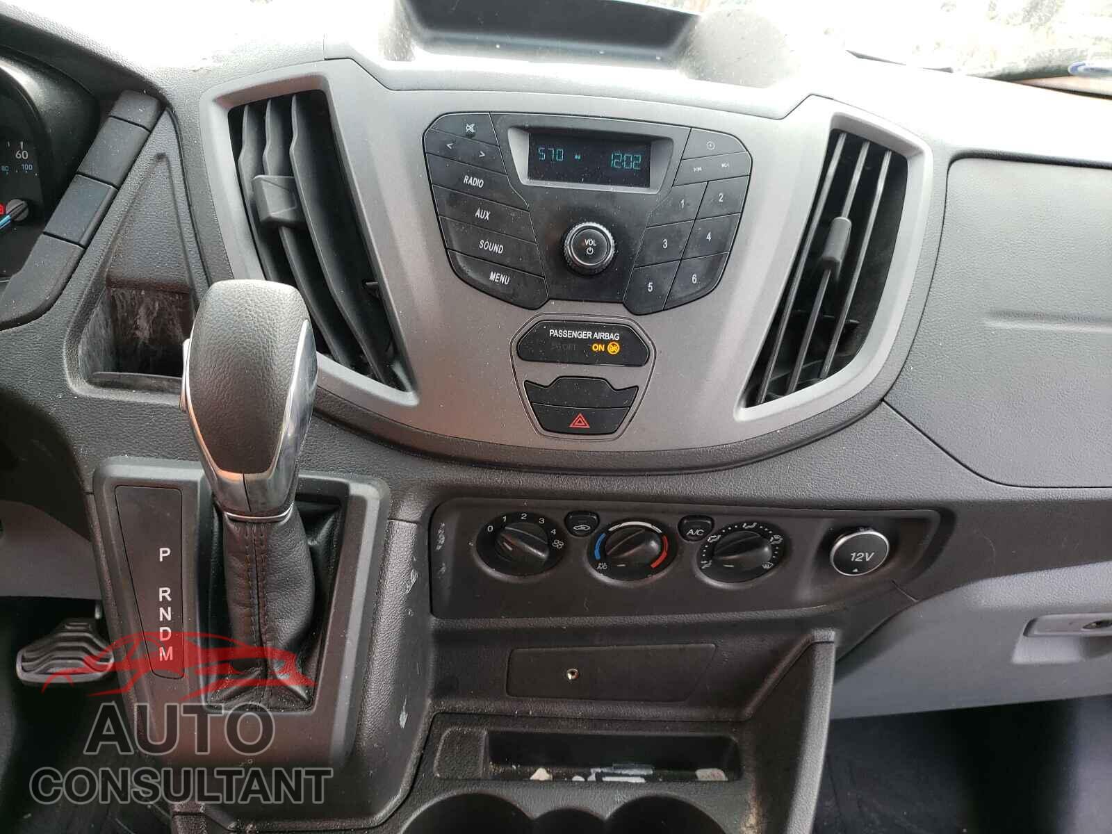 FORD TRANSIT CO 2018 - 1FTYR2CM4JKB46524