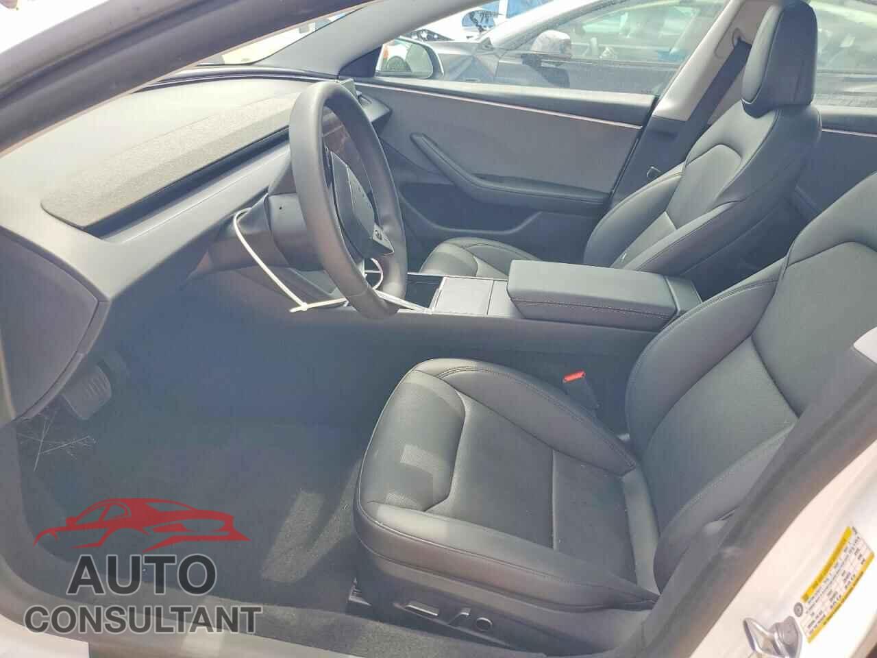 TESLA MODEL 3 2025 - 5YJ3E1EA9SF989782