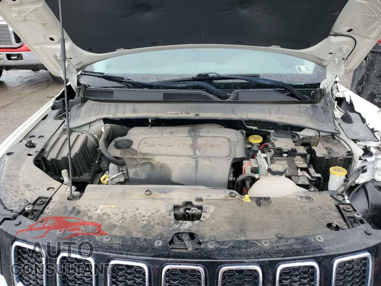 JEEP COMPASS 2018 - 3C4NJDBB3JT315906