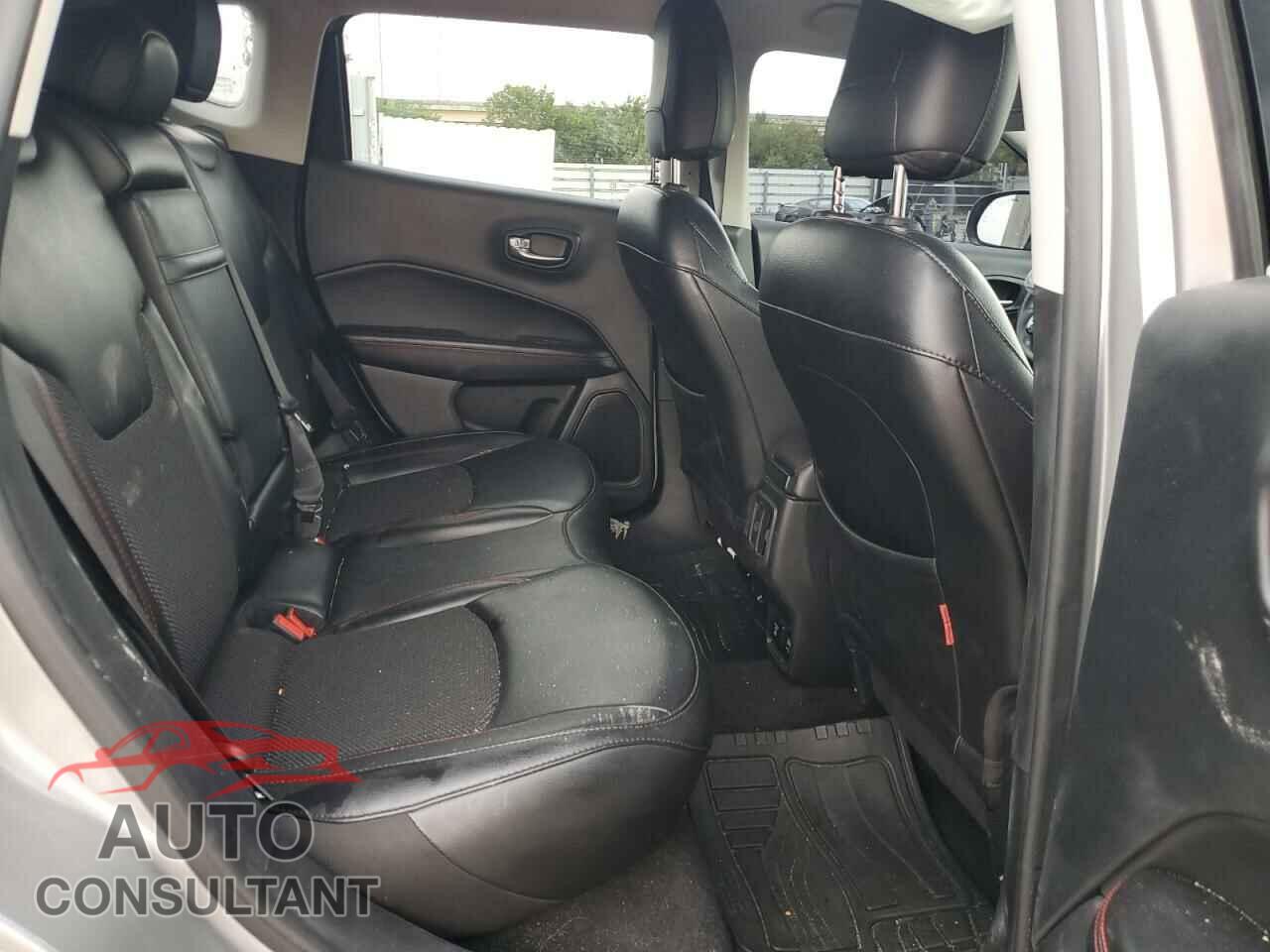 JEEP COMPASS 2019 - 3C4NJDDB4KT775669