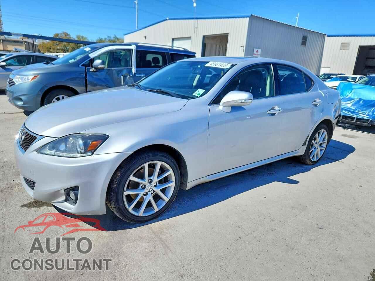 LEXUS IS 2012 - JTHCF5C22C5055268