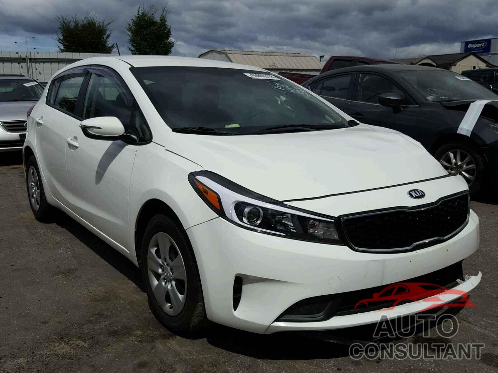 KIA FORTE 2018 - KNAFK5A85J5772954