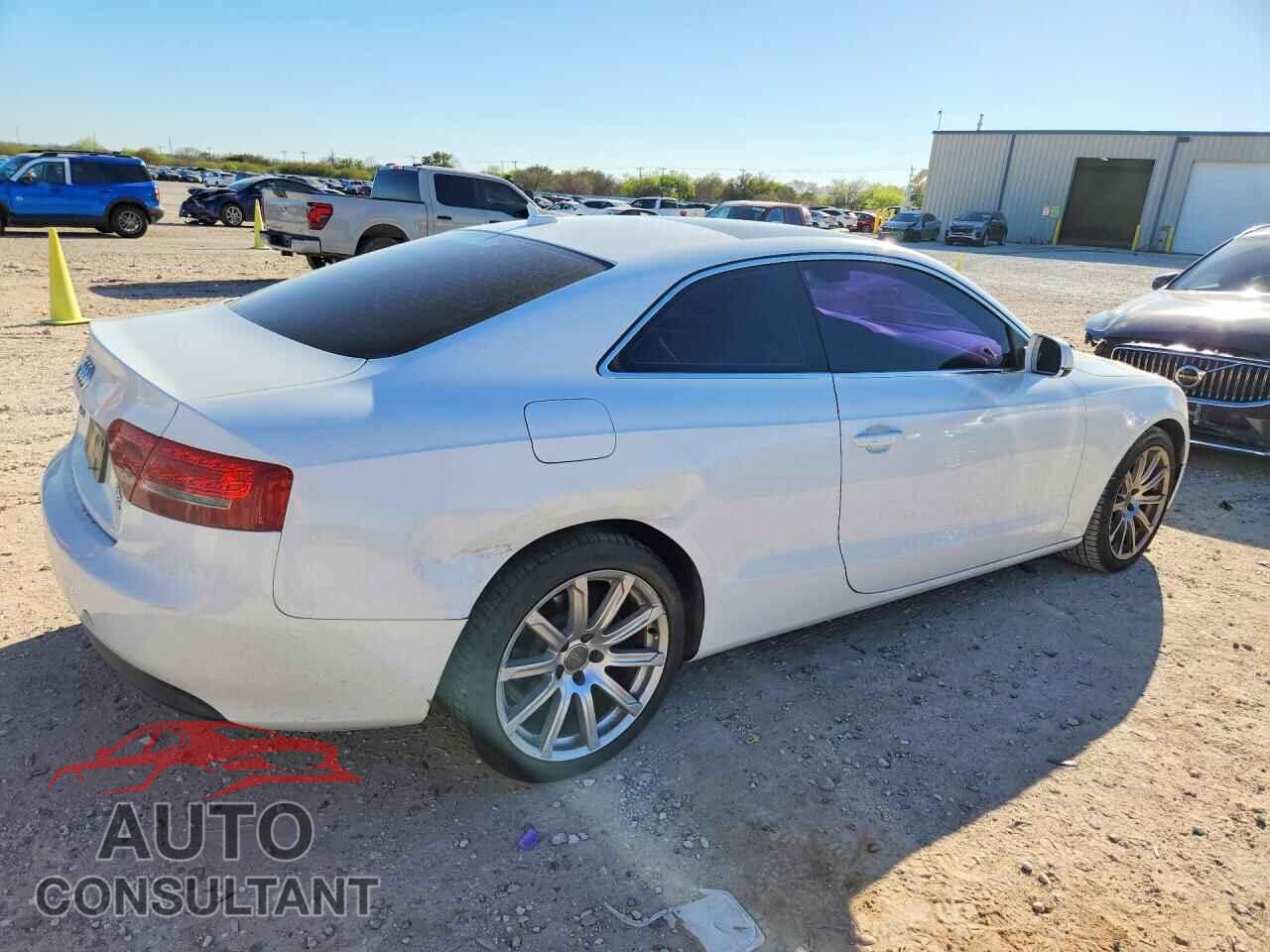 AUDI A5 2011 - WAURFAFR0BA086017