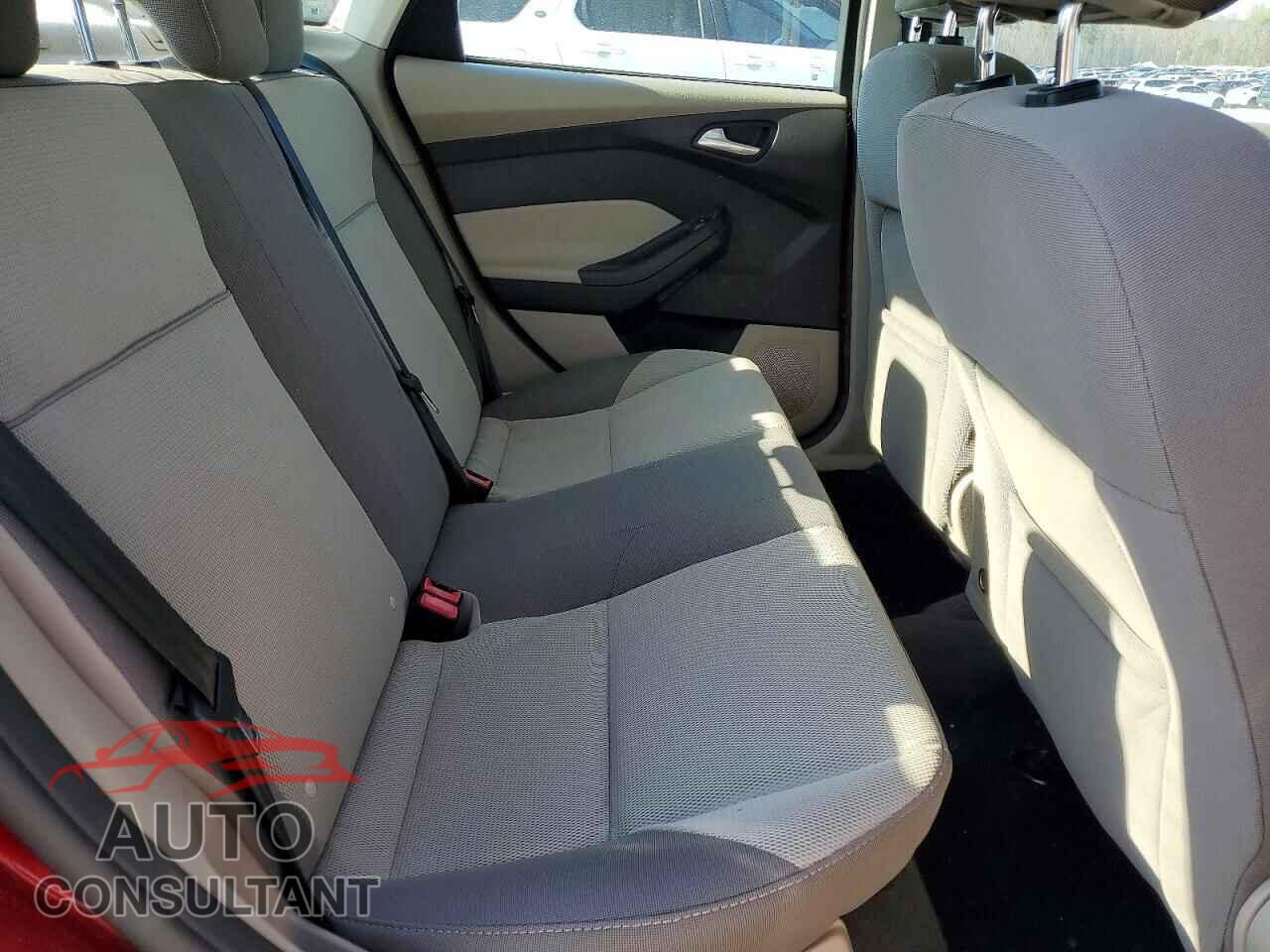 FORD FOCUS 2014 - 1FADP3F25EL147224