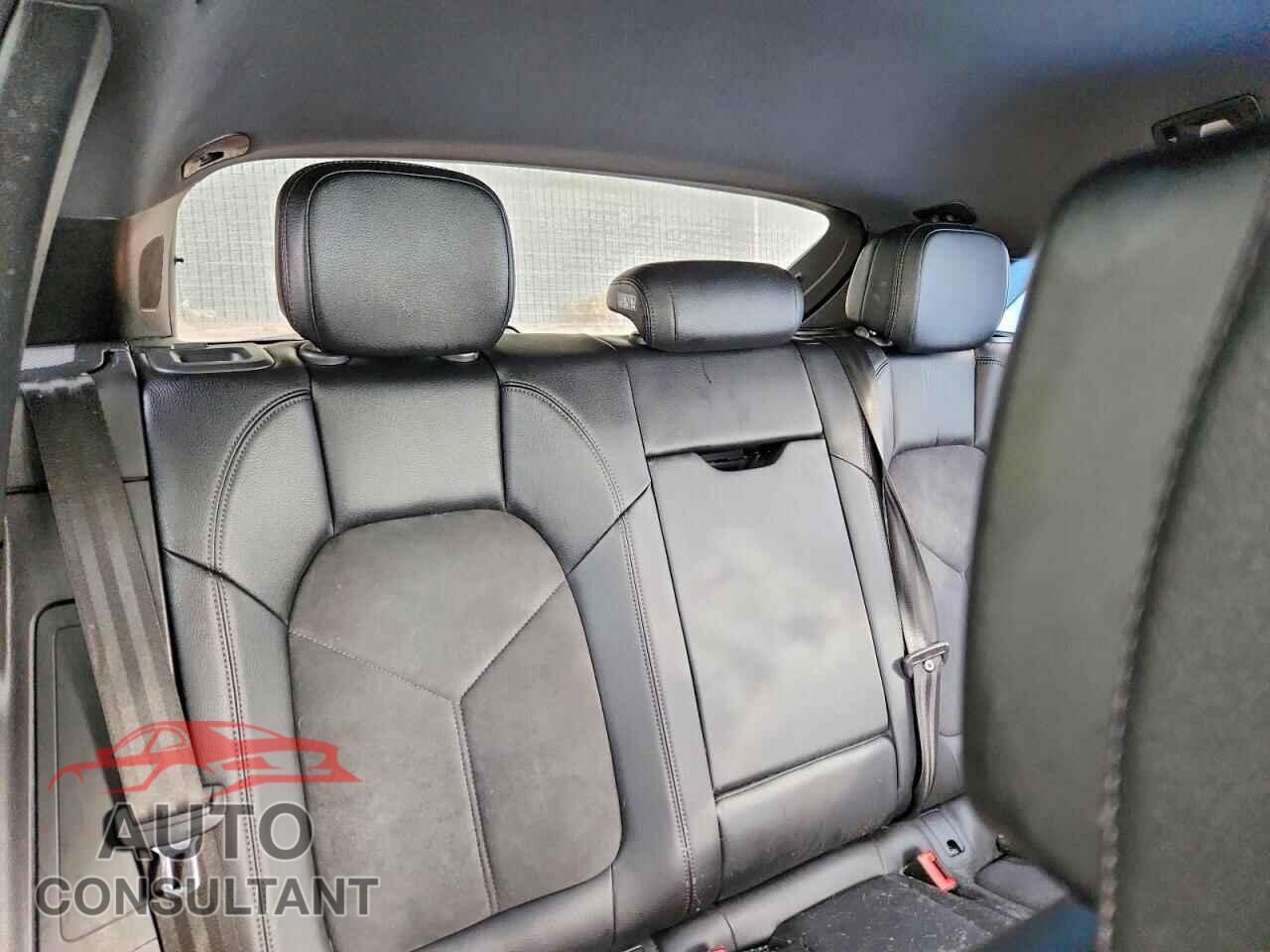 PORSCHE MACAN 2021 - WP1AA2A54MLB14335