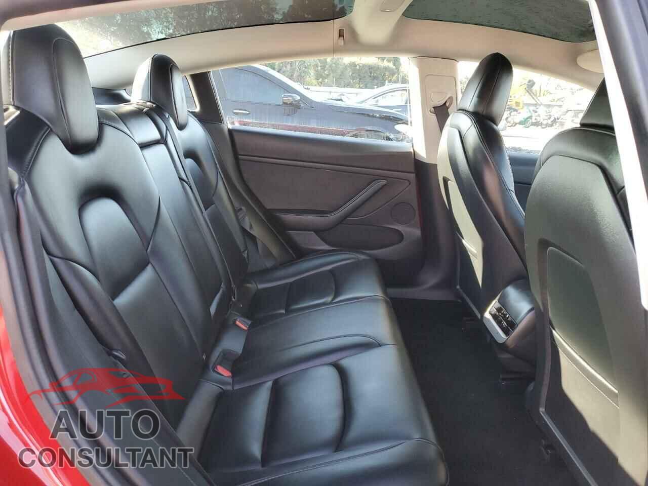 TESLA MODEL 3 2022 - 5YJ3E1EA8NF290776