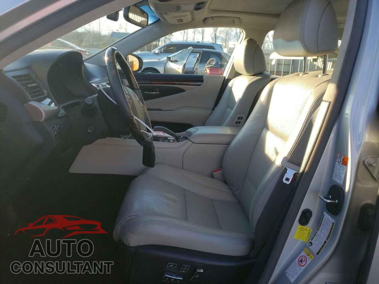 LEXUS LS460 2017 - JTHGL5EF4H5057508