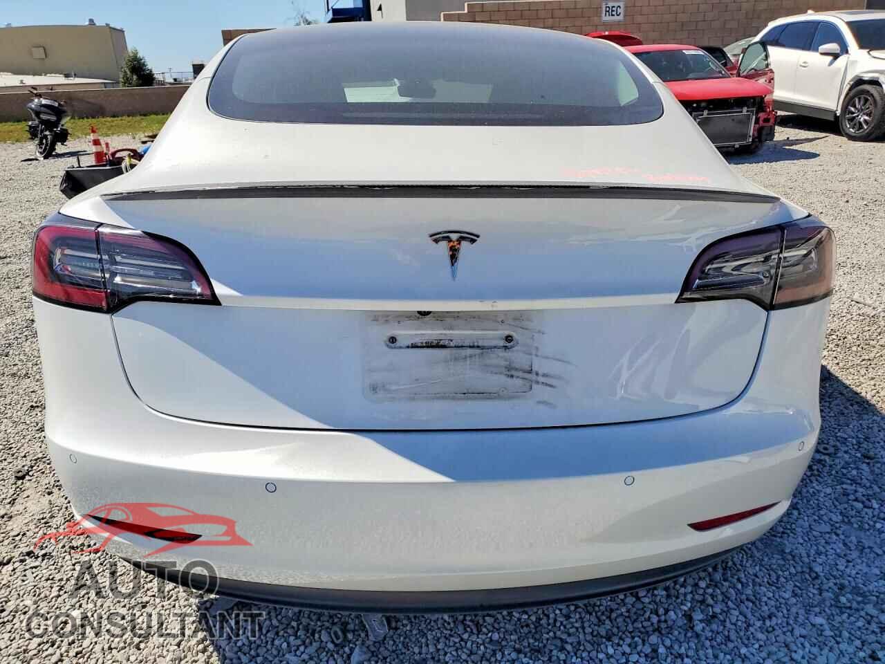 TESLA MODEL 3 2021 - 5YJ3E1EA8MF062792