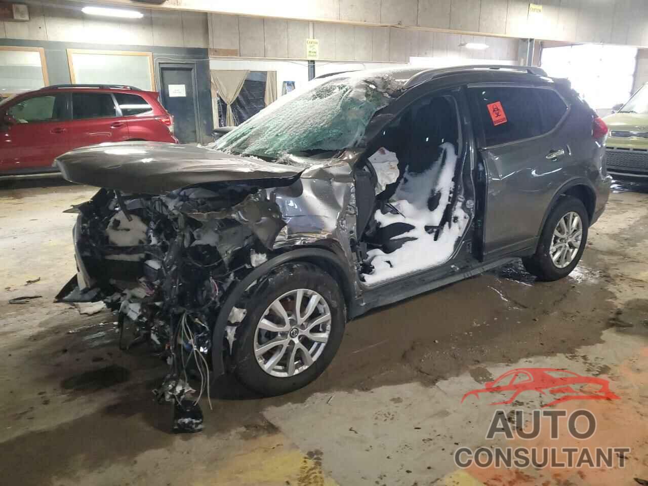 NISSAN ROGUE 2018 - KNMAT2MV9JP513365