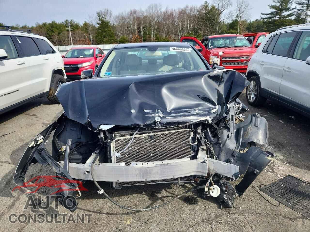 MERCEDES-BENZ E-CLASS 2012 - WDDHF8JB9CA566792