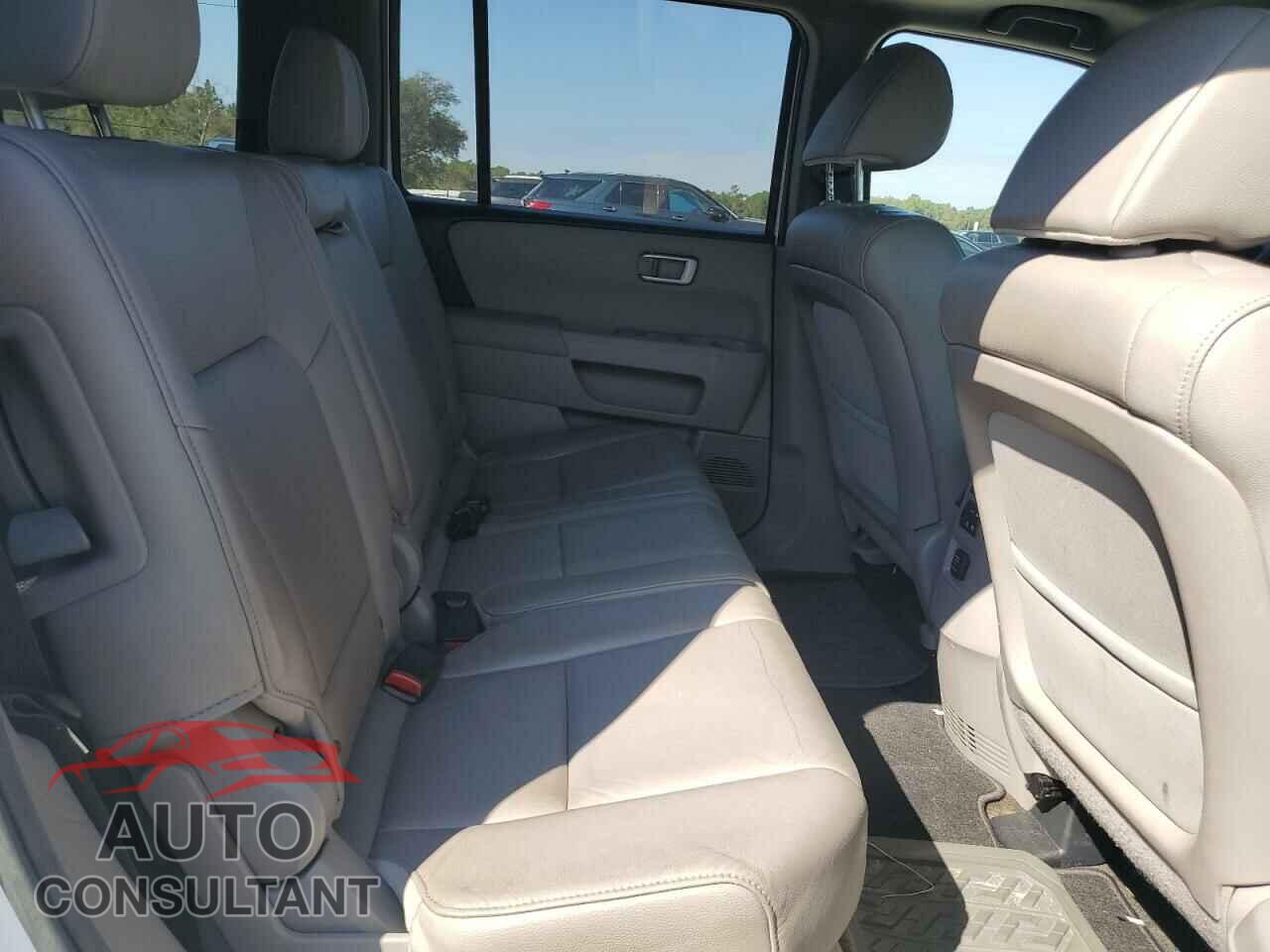 HONDA PILOT 2013 - 5FNYF3H77DB018345