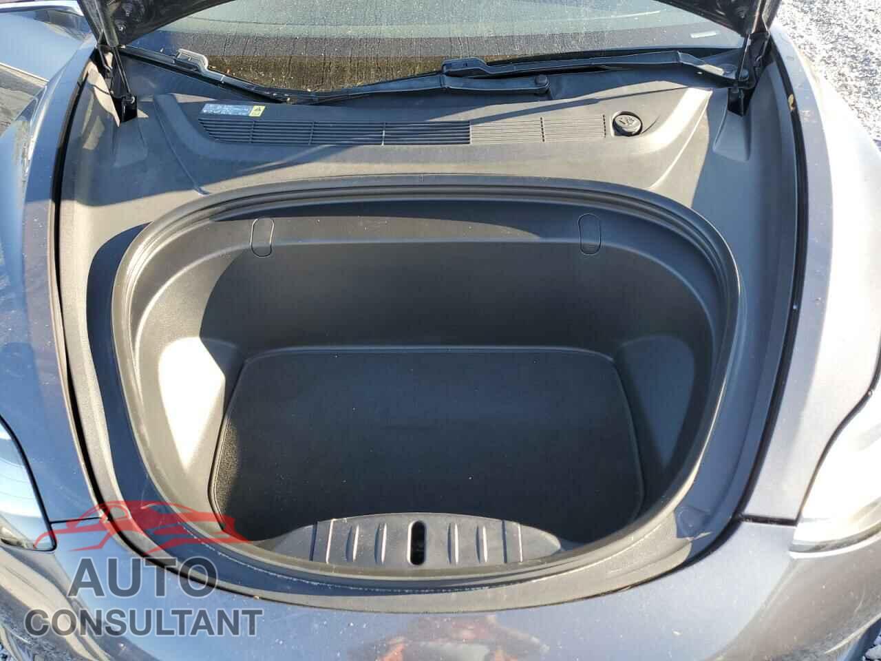 TESLA MODEL 3 2018 - 5YJ3E1EA5JF035626