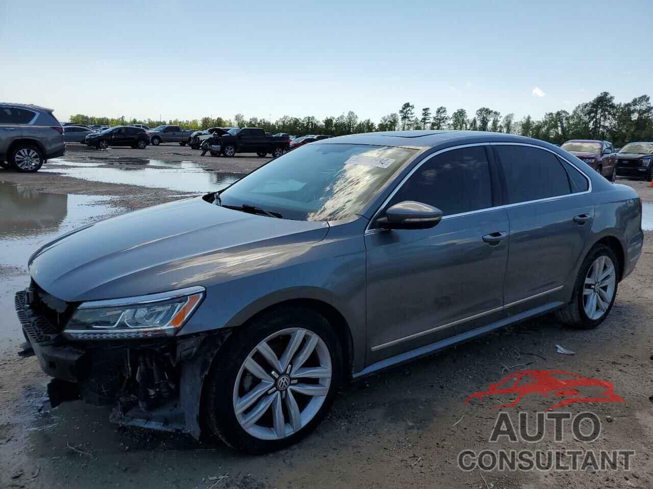 VOLKSWAGEN PASSAT 2017 - 1VWGT7A32HC059582