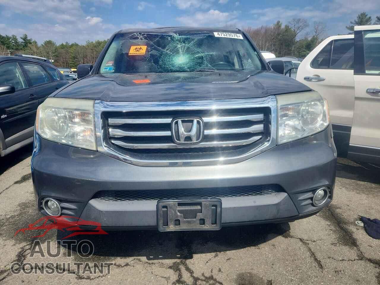 HONDA PILOT 2012 - 5FNYF4H50CB081161