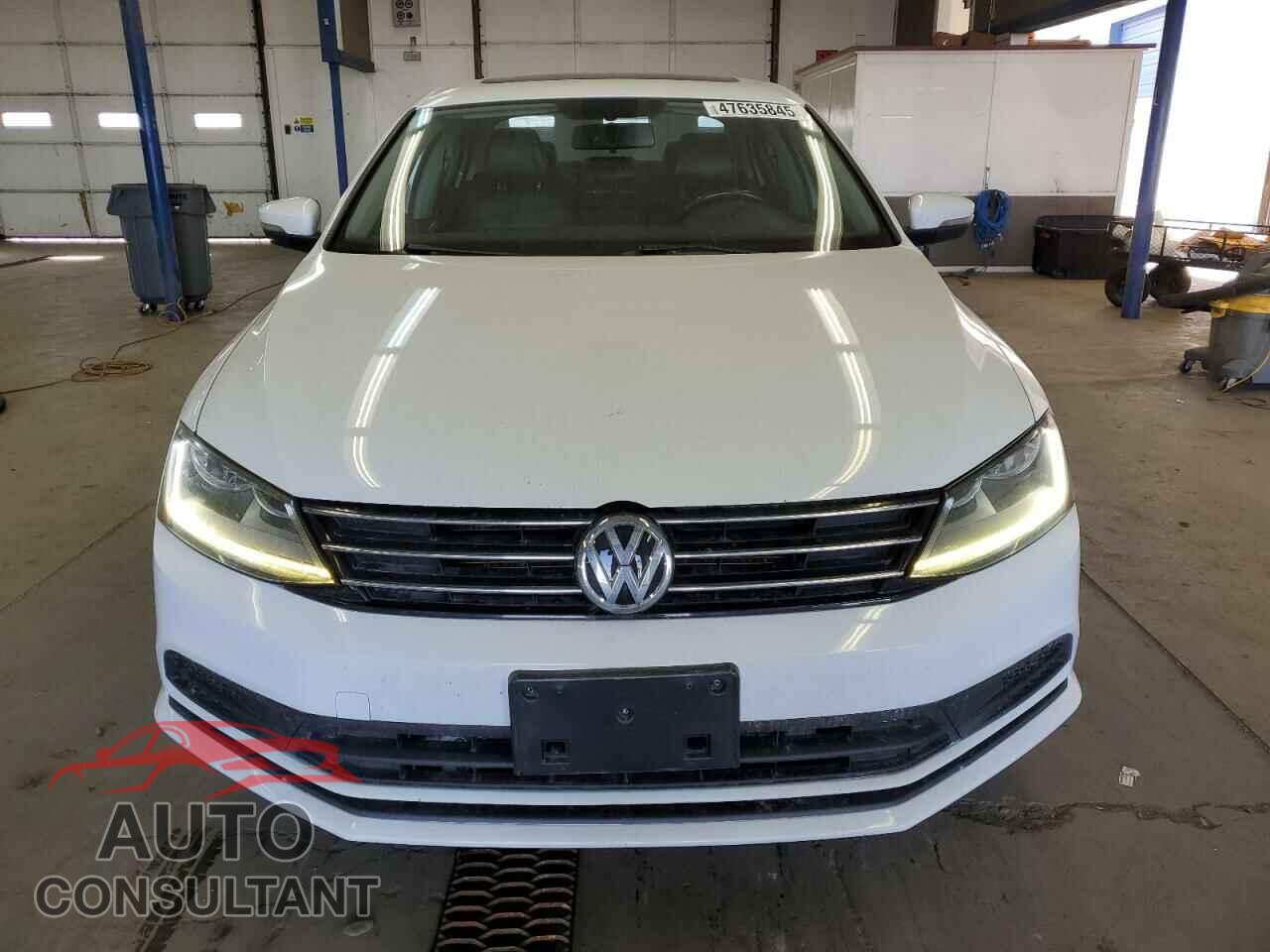 VOLKSWAGEN JETTA 2017 - 3VWDB7AJ9HM329605