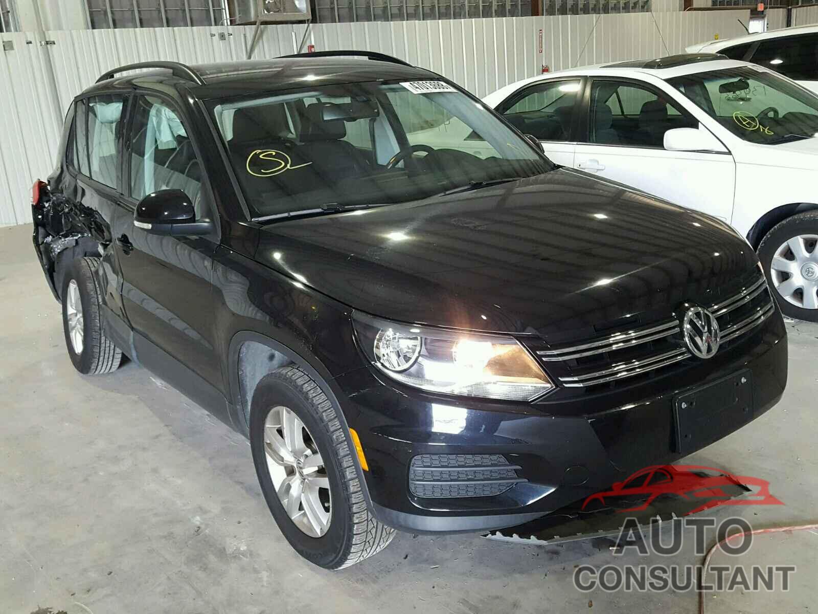 VOLKSWAGEN TIGUAN S 2016 - WVGAV7AX6GW568038