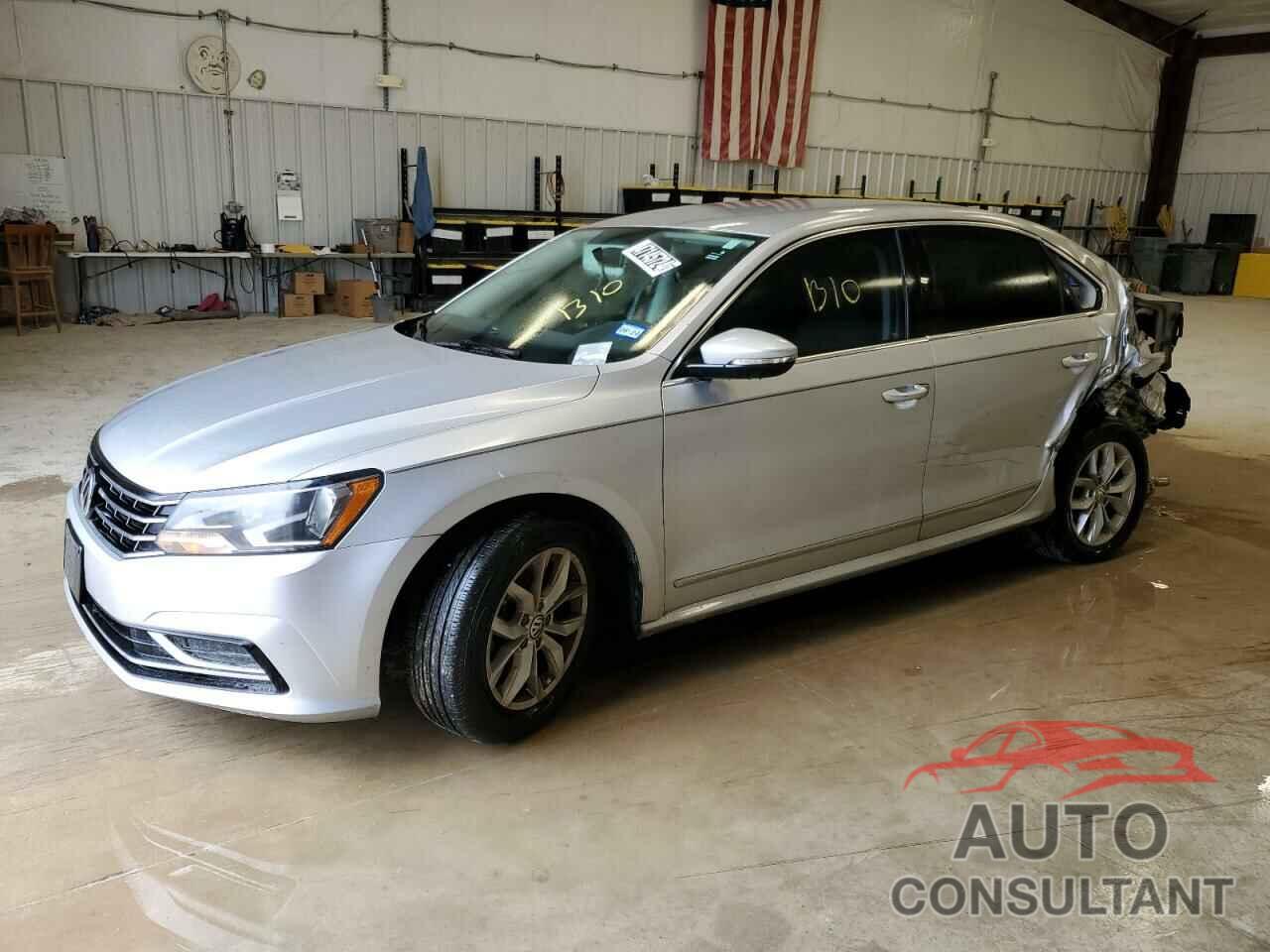 VOLKSWAGEN PASSAT 2017 - 1VWAT7A39HC081794