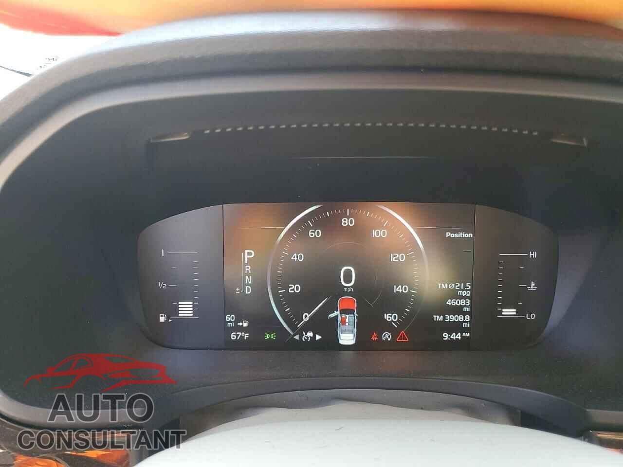 VOLVO S90 2018 - LVY982MK8JP034597