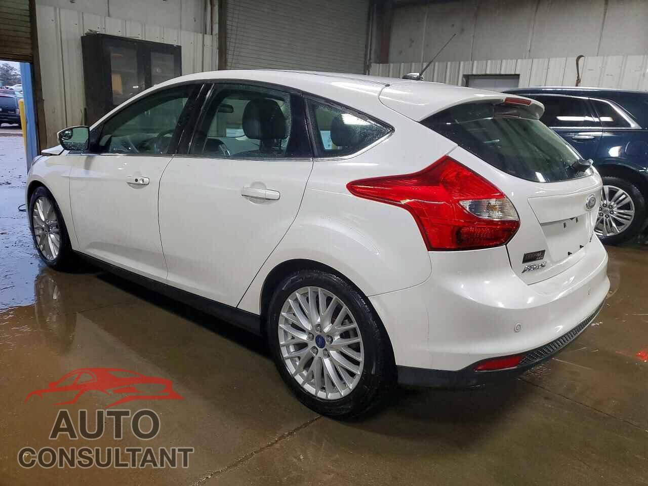 FORD FOCUS 2014 - 1FADP3N27EL192344