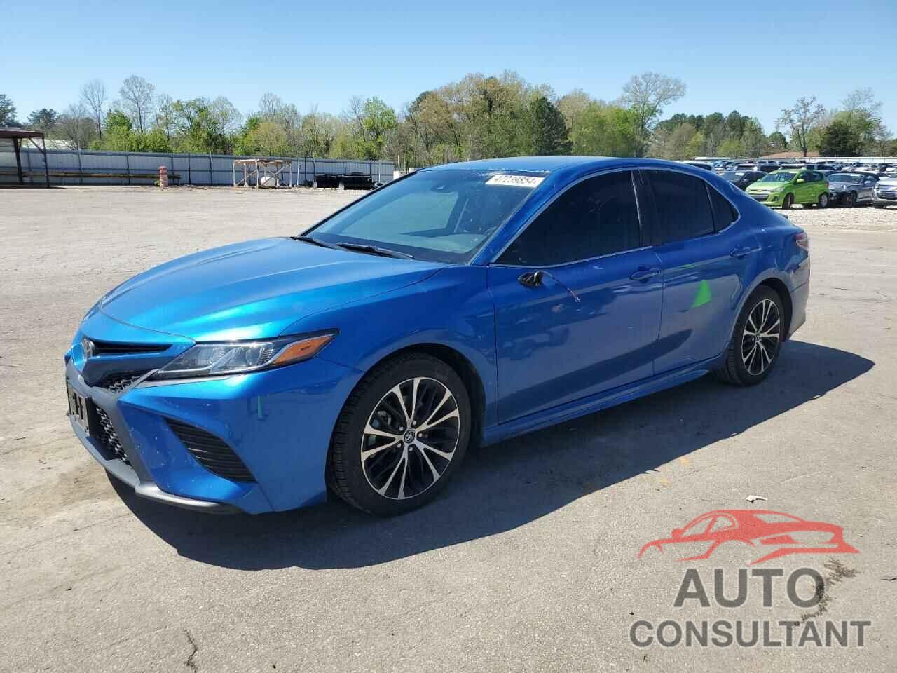 TOYOTA CAMRY 2018 - 4T1B11HK5JU120237