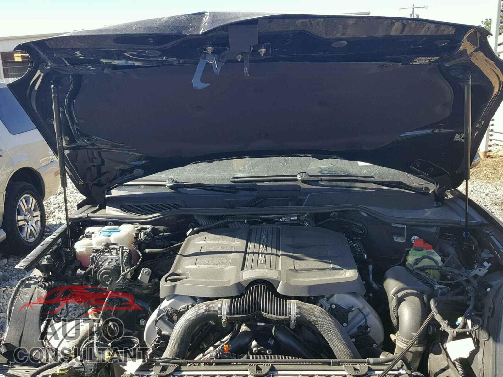 PORSCHE CAYENNE 2016 - WP1AB2A20GLA96777