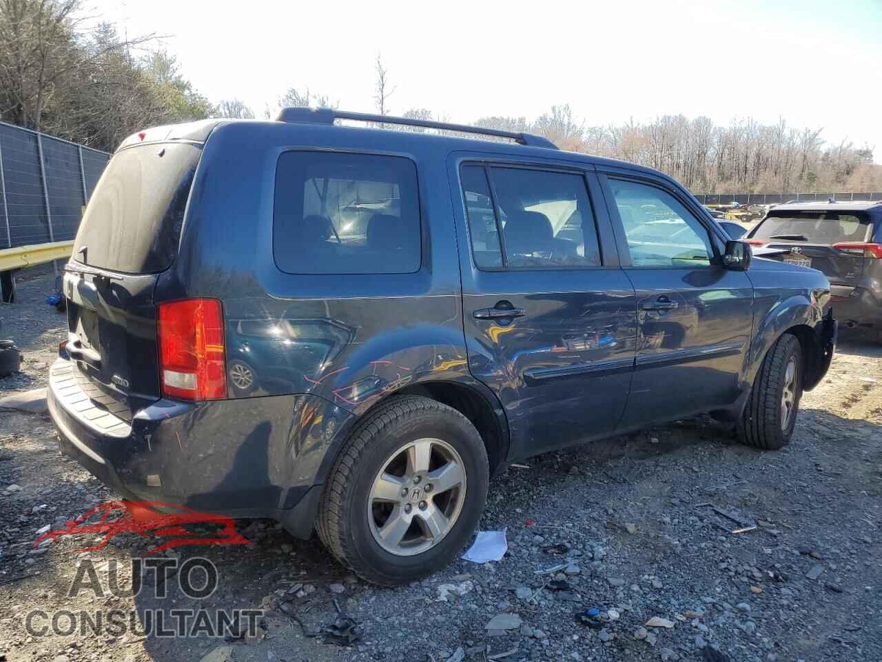 HONDA PILOT 2011 - 5FNYF4H64BB020192