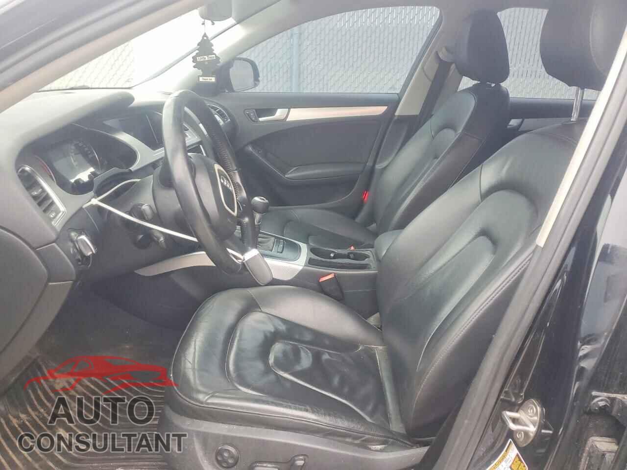 AUDI A4 2011 - WAUDFCFL2BN021437