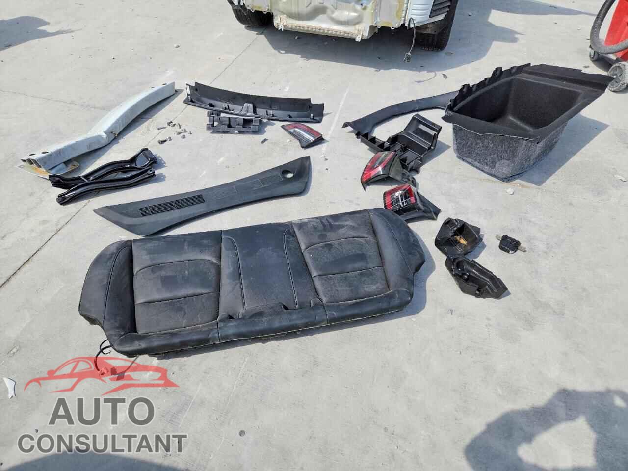TESLA MODEL 3 2023 - 5YJ3E1EA9PF489855