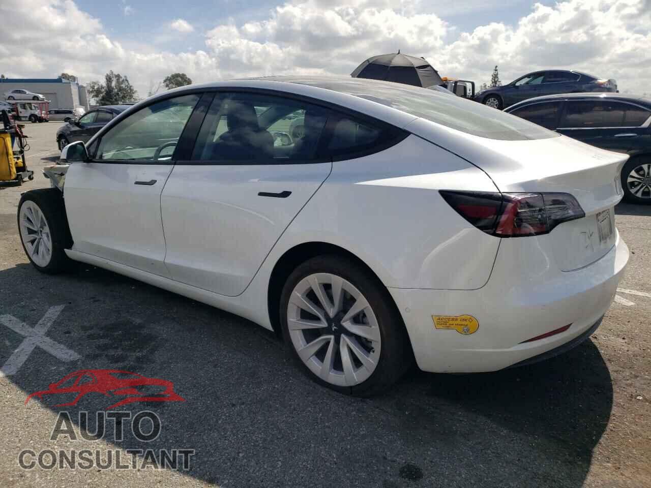 TESLA MODEL 3 2022 - 5YJ3E1EA8NF295718