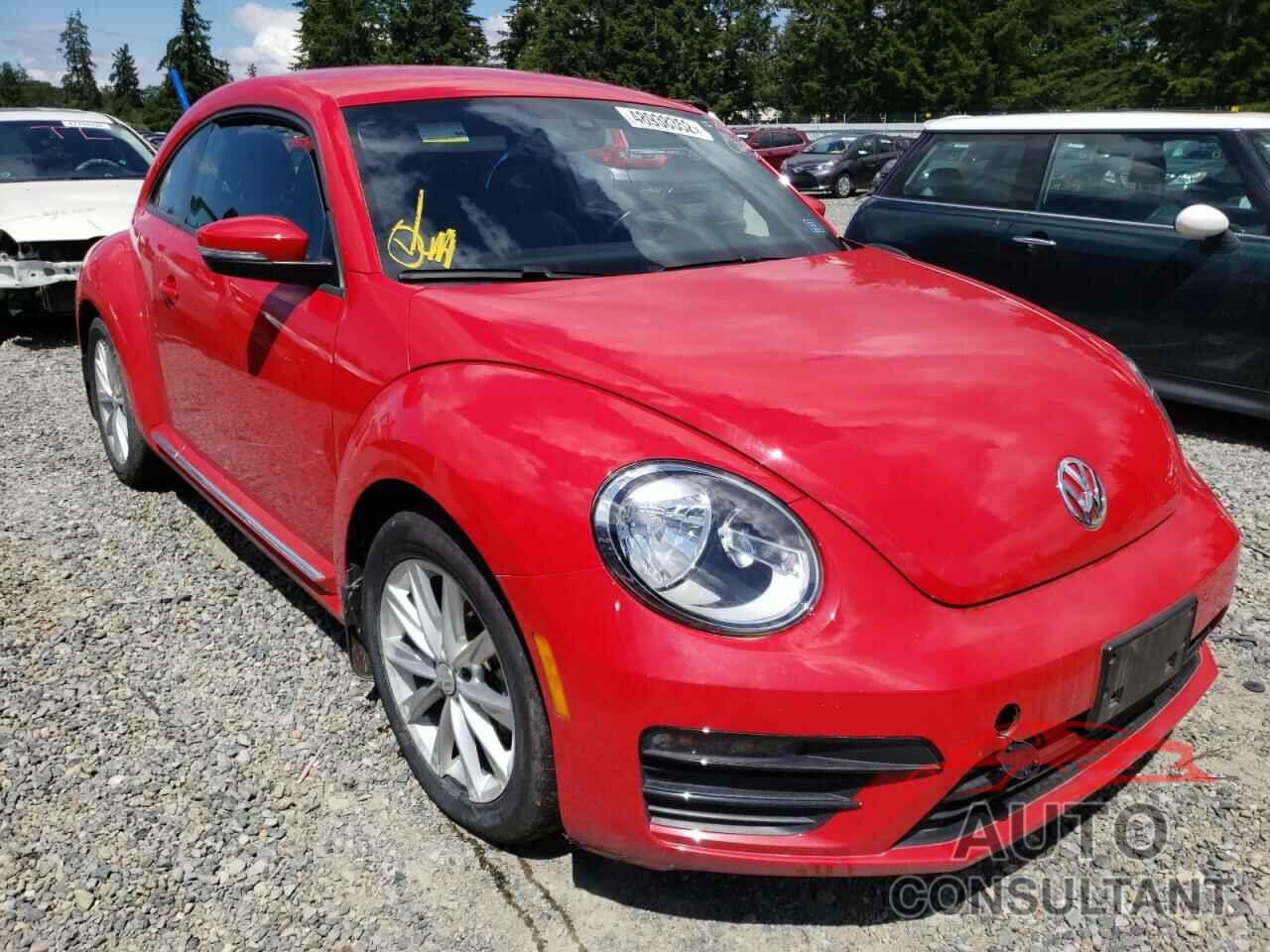 VOLKSWAGEN BEETLE 2018 - 3VWFD7AT4JM706383