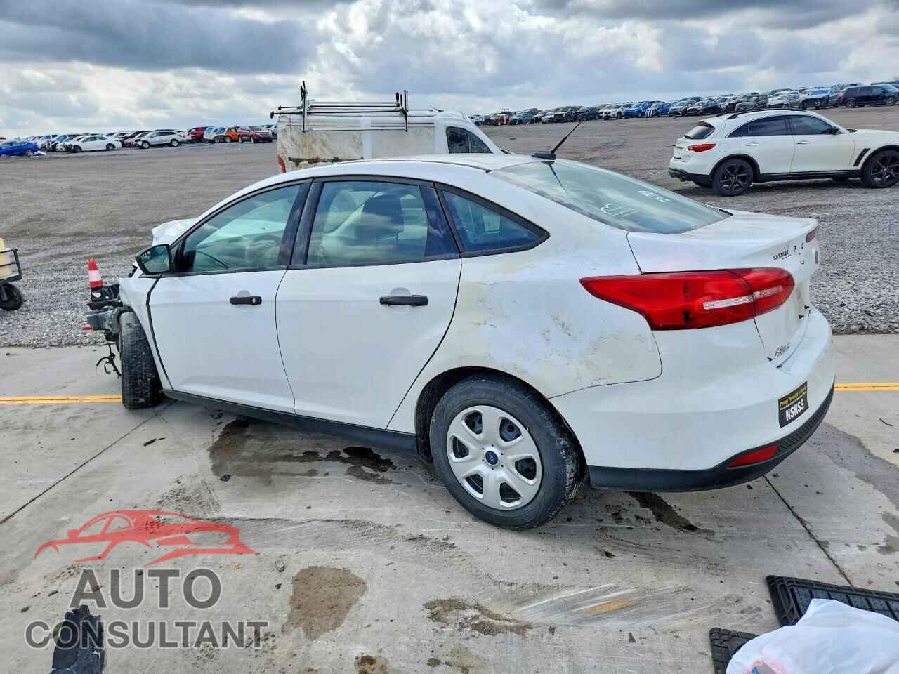 FORD FOCUS 2016 - 1FADP3E28GL390451