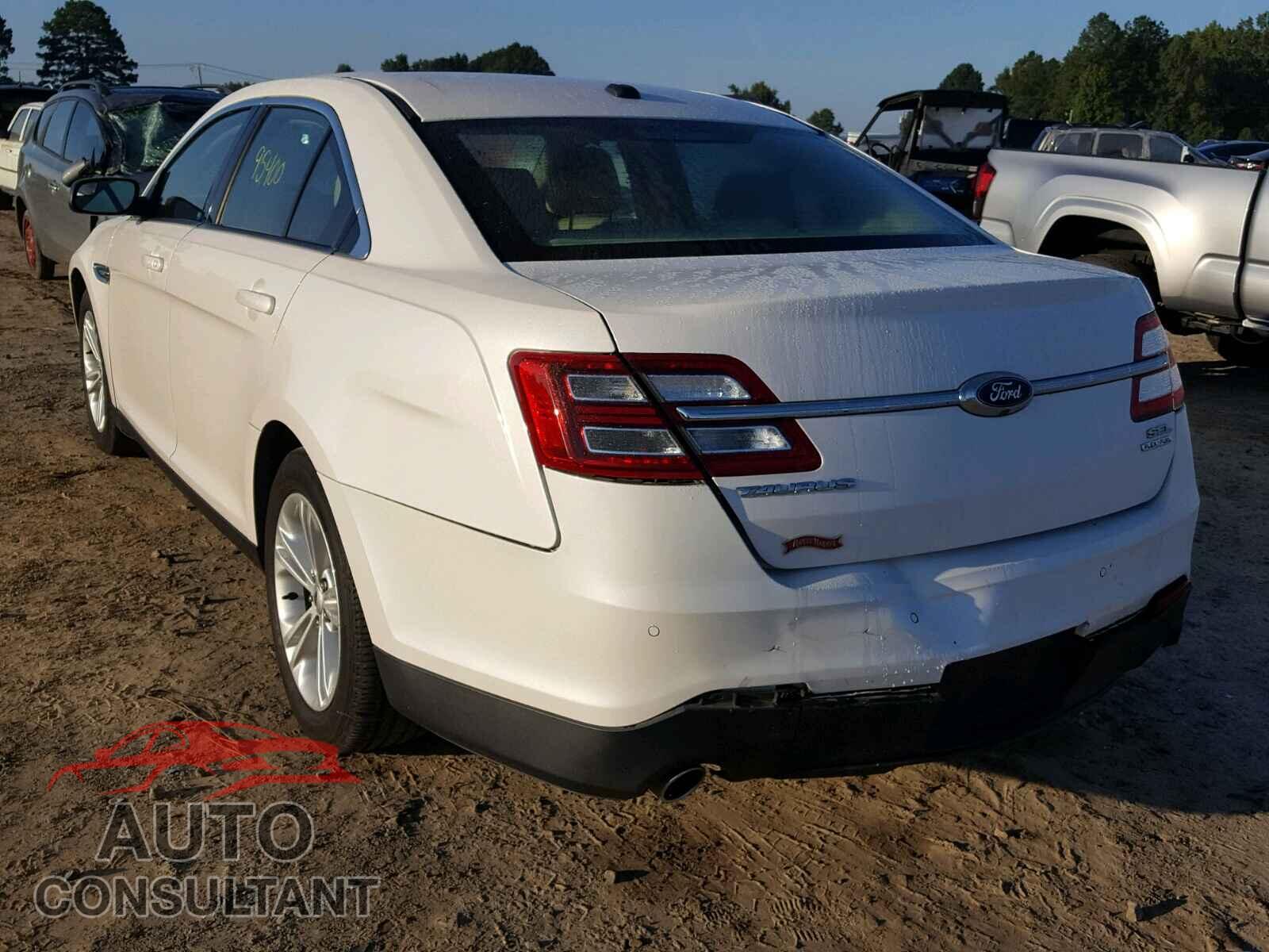 FORD TAURUS 2015 - 1FAHP2E85FG160910
