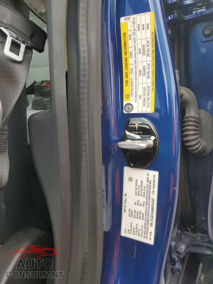 TESLA MODEL 3 2021 - 5YJ3E1EA8MF047807