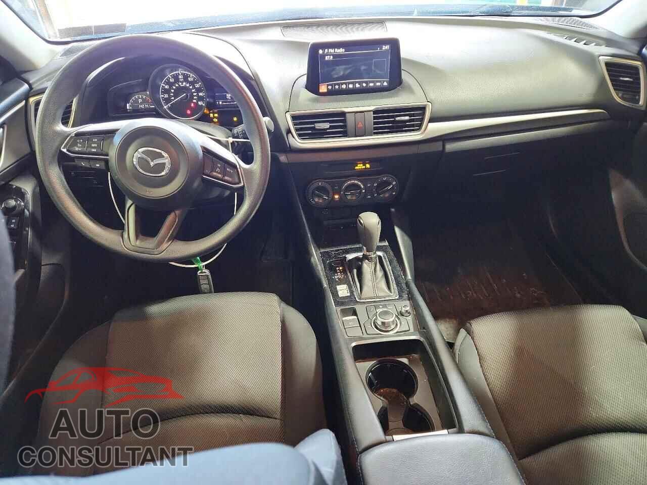 MAZDA 3 2017 - 3MZBN1U76HM144391