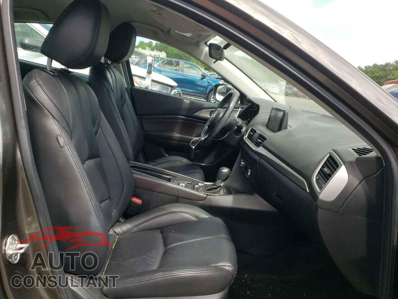 MAZDA 3 2017 - 3MZBN1V7XHM147471
