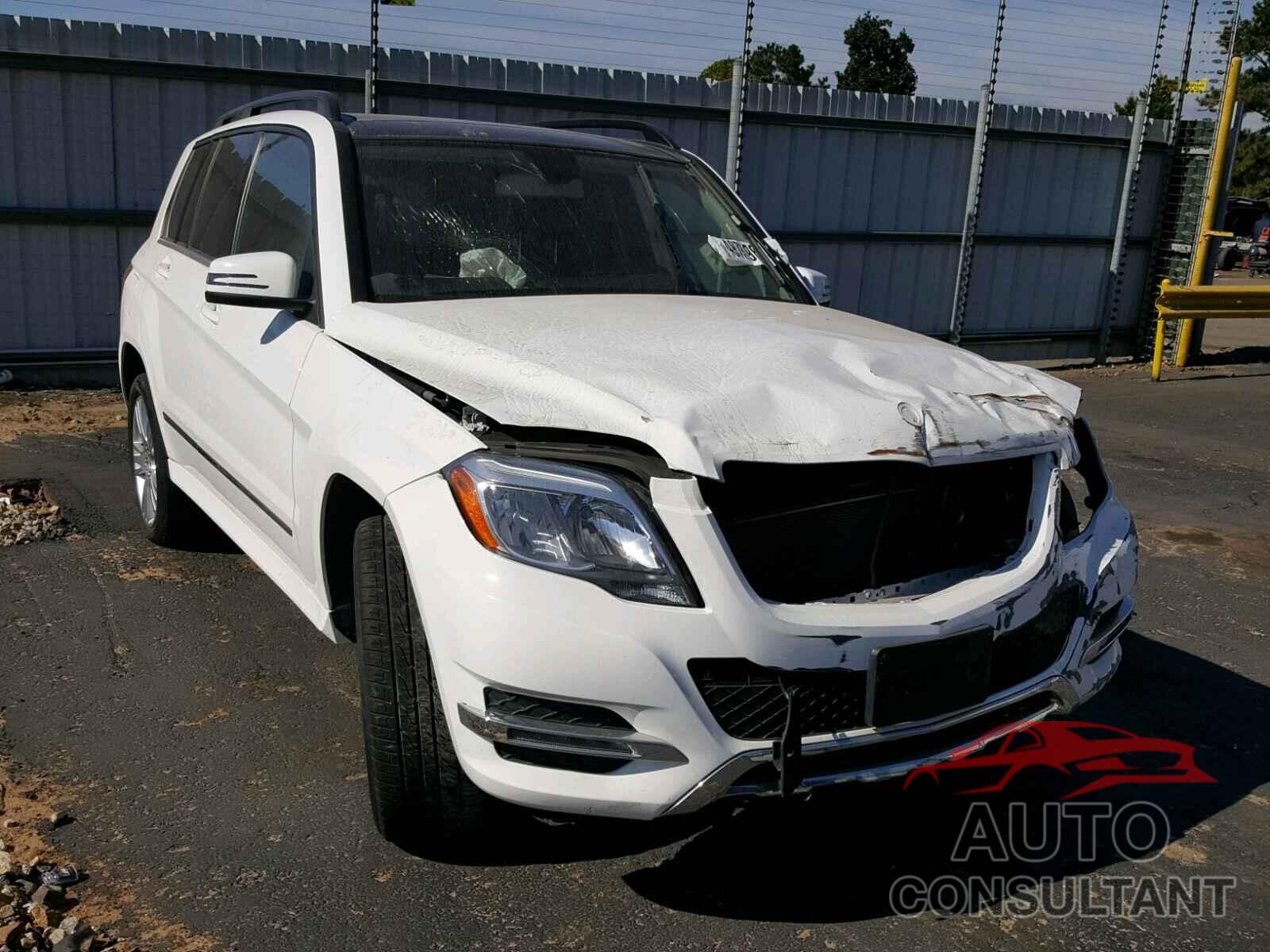 MERCEDES-BENZ GLK 350 4MATIC 2015 - WDCGG8JB2FG397102