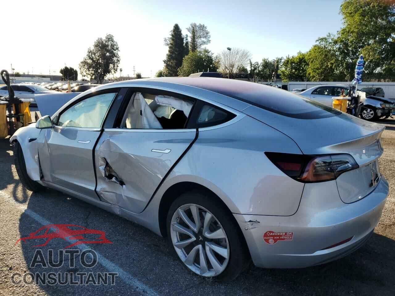 TESLA MODEL 3 2017 - 5YJ3E1EA0HF002494