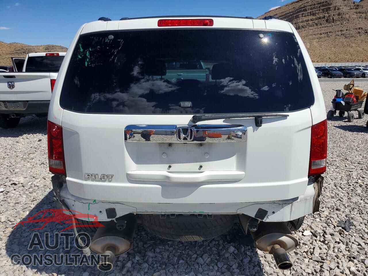 HONDA PILOT 2015 - 5FNYF3H59FB013181