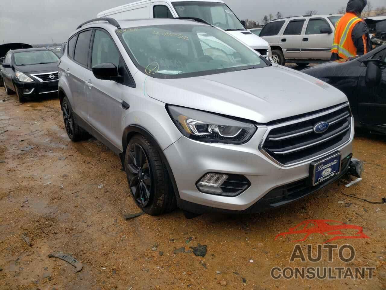 FORD ESCAPE 2017 - 1FMCU9G97HUB27788
