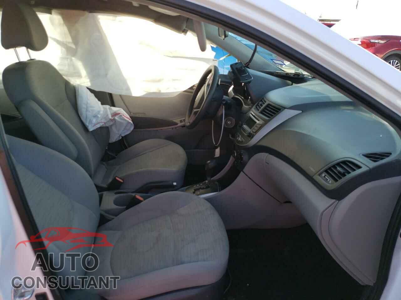 HYUNDAI ACCENT 2017 - KMHCT5AE7HU325529