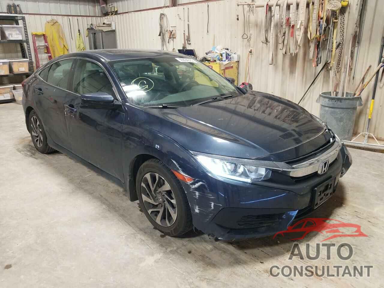 HONDA CIVIC 2018 - 2HGFC2F74JH555274