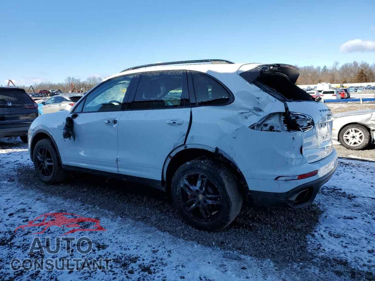 PORSCHE CAYENNE 2016 - WP1AA2A28GKA11872