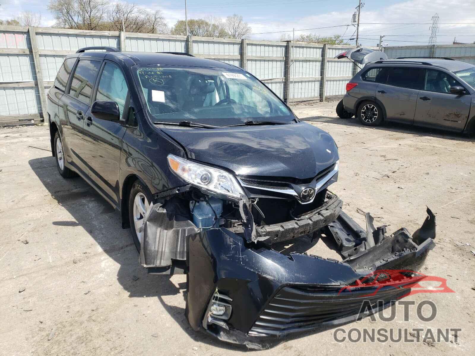 TOYOTA SIENNA 2018 - 5TDKZ3DCXJS948571