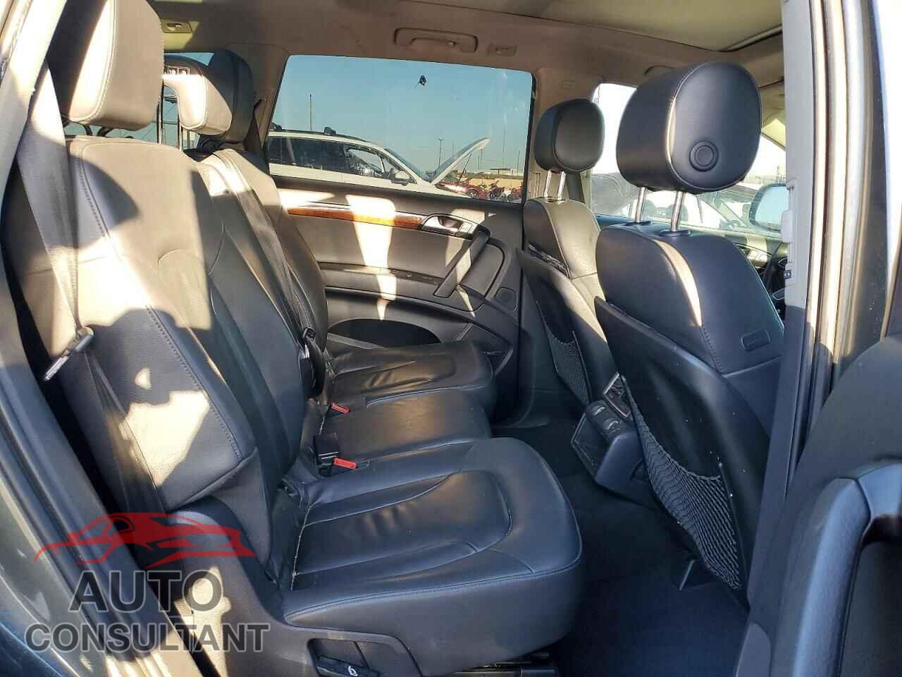 AUDI Q7 2015 - WA1LGAFEXFD019913